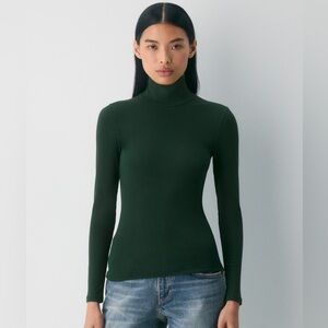 Aritzia Wilfred Only Turtleneck Aventurine Green Luxe Rib Knit Top NWT XS